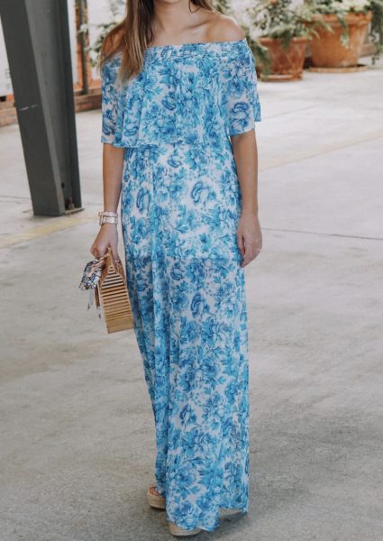 blue floral show me your mumu maxi with cat eye sunglasses
