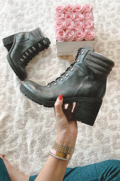 naturalizer disna combat boots with roses