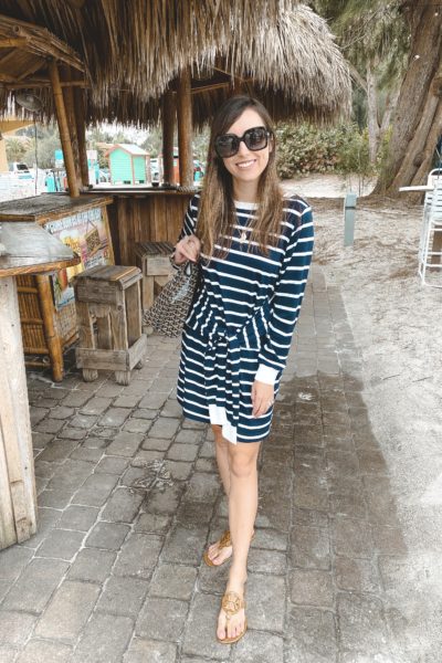 amazon navy stripe dress with gucci sunglasses and sandals