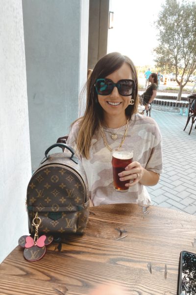 aerie pink camo bf tee with layered chanel necklaces and gucci sunglasses