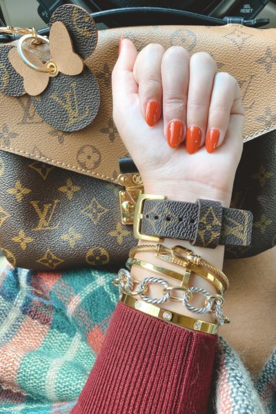 opi suzi needs a loch smith with louis vuitton pochette metis reverse
