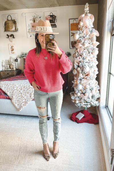 sugar lips pink sweater with ripped jeans and leopard heels