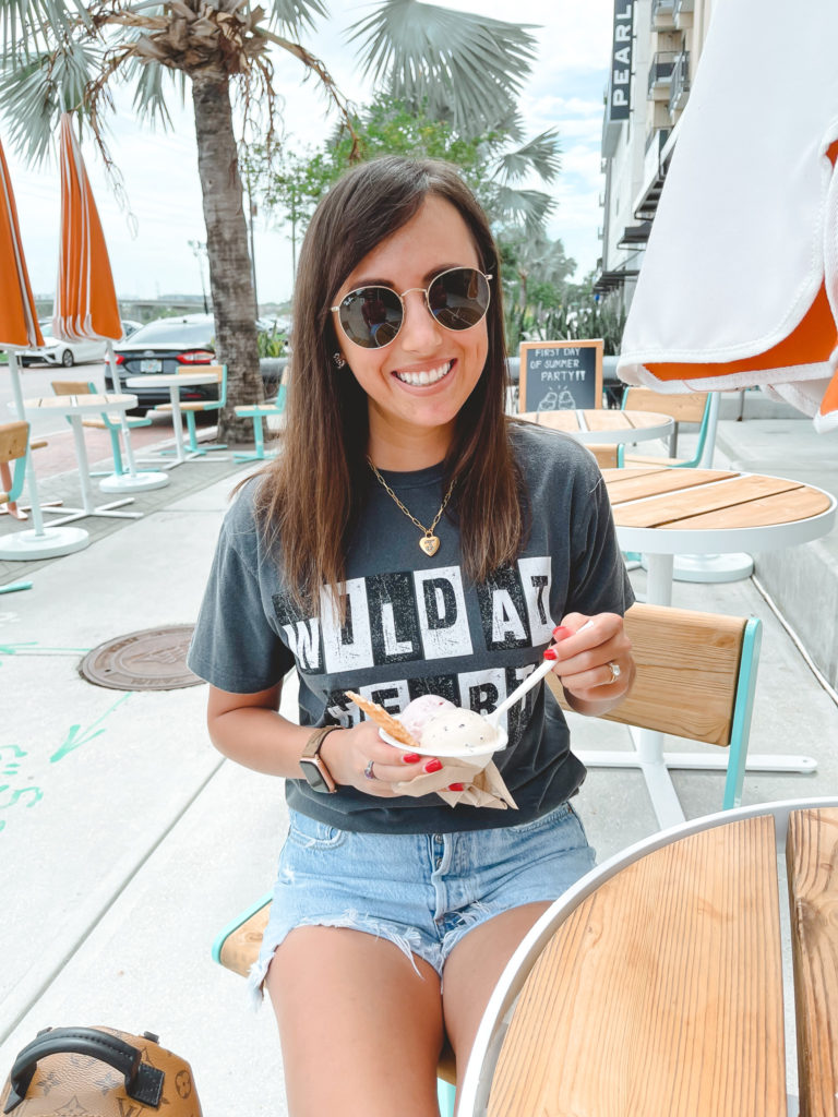 anine bing wild at heart tee with initial necklace and raybans