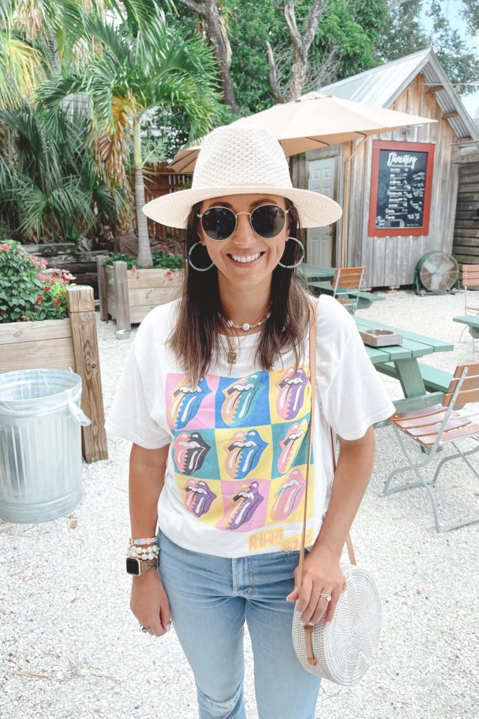 daydreamer rolling stones tee with mother the looker jeans and white hat