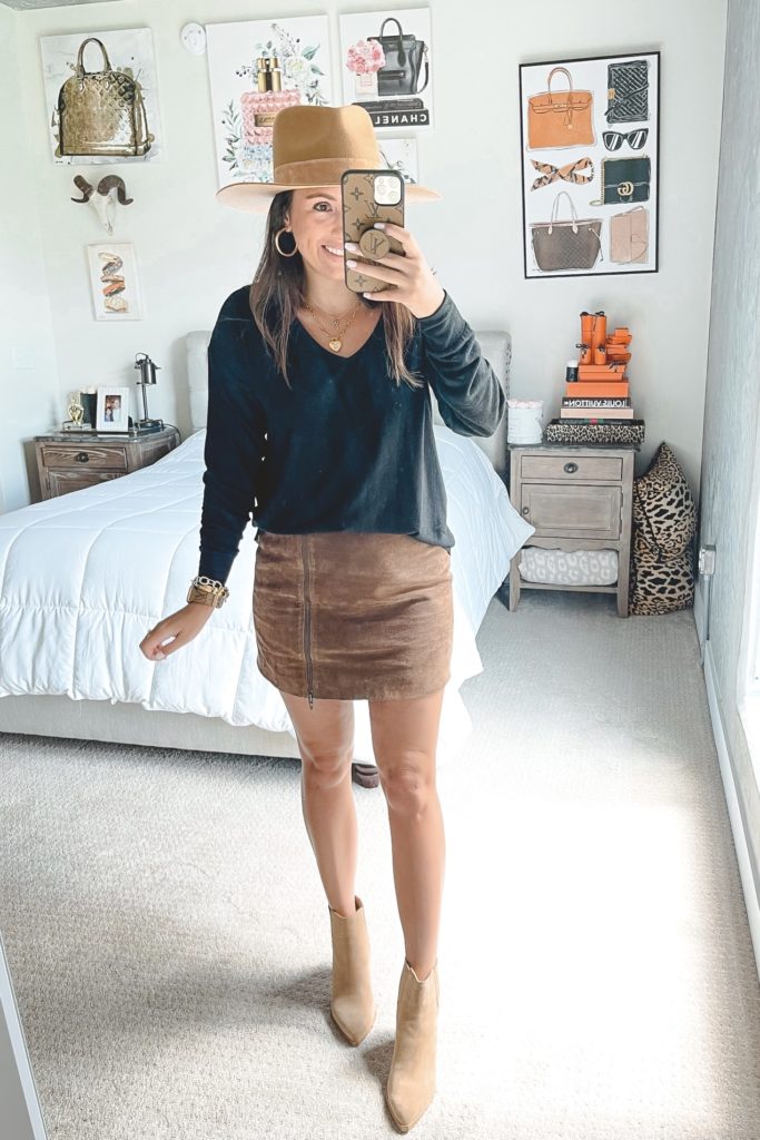 nordstrom anniversary sale outfit with blanknyc suede mini skirt and gibsonlook black fleece top