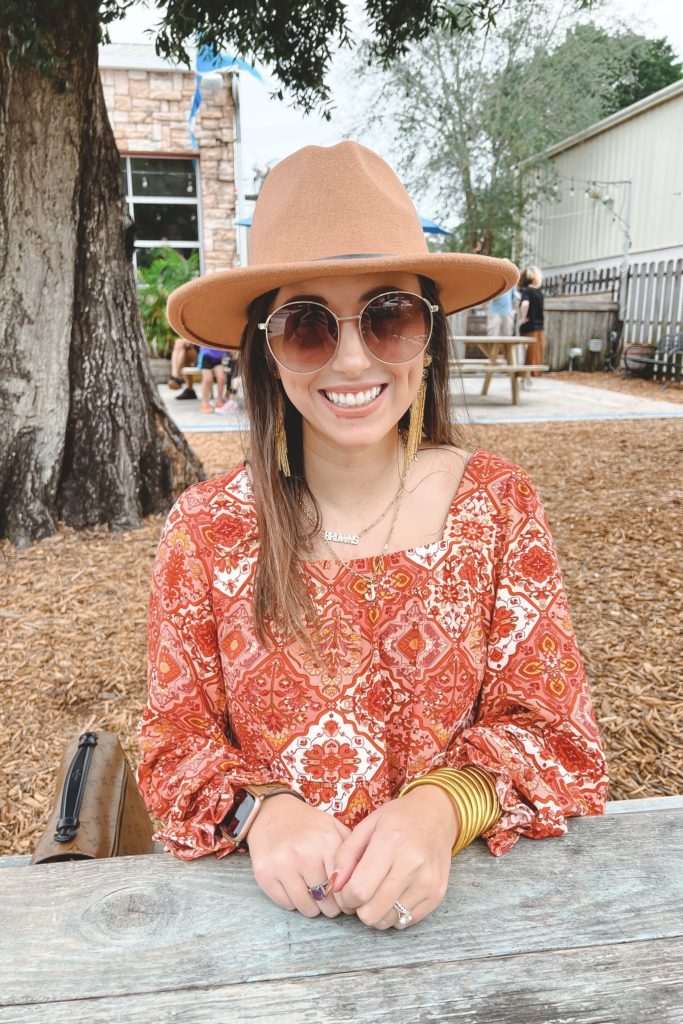 brisk mornings dress with gucci sunglasses and baublebar necklaces