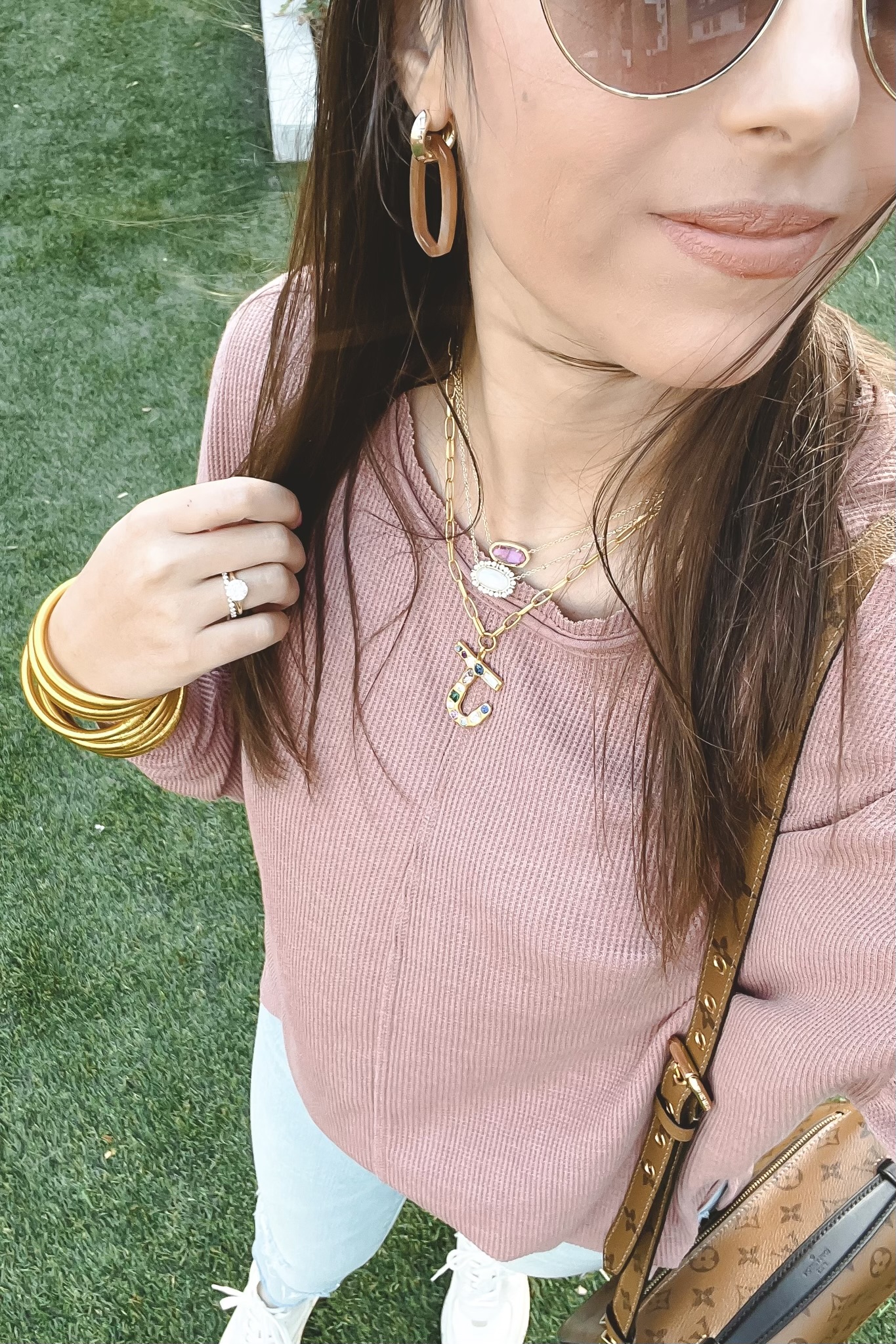 z supply val thermal top with kendra scott necklaces