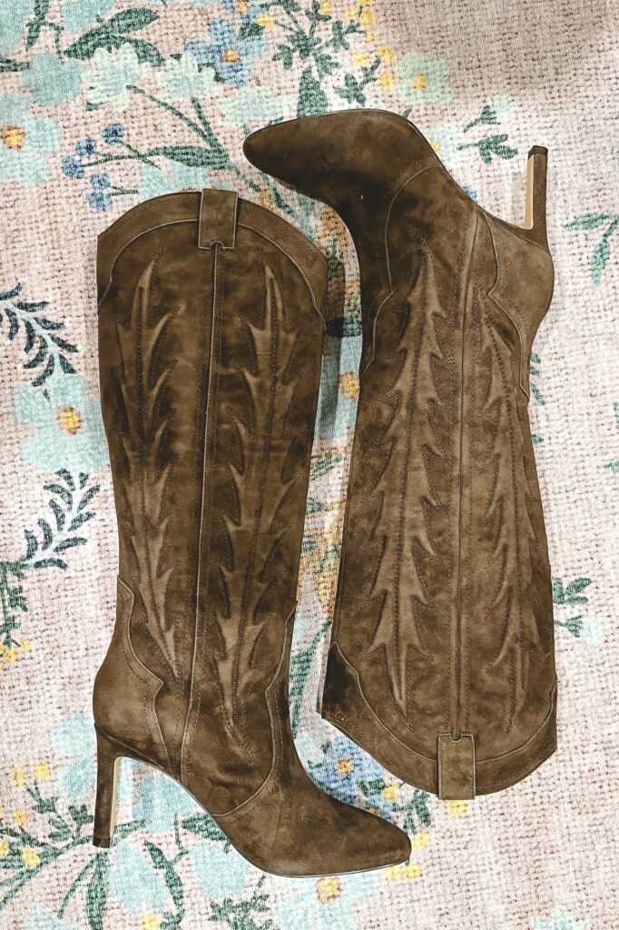 Marc Fisher rolly western boots