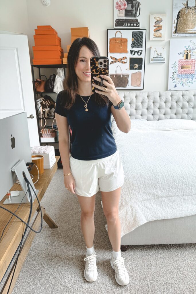 Lululemon swiftly top true navy with lululemon hotty hot shorts bone