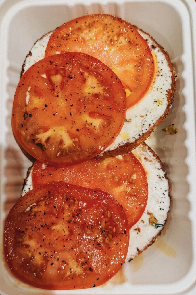 Apollo bagels everything bagel with tomato
